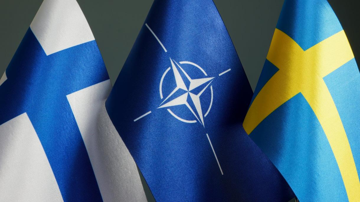 Швеция и Финландия започнаха преговорите за членство в НАТО...