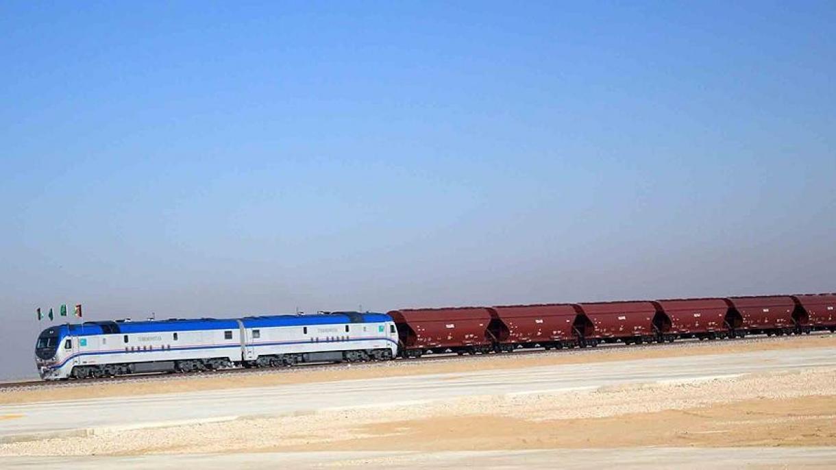 انتقال صدها هزار تن کالا طی یک ماه اخیر از طریق راه‌ آهن افغانستان