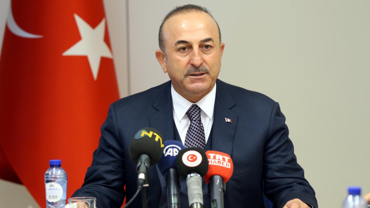 A török külügyminiszter sajtótájékoztatót tartott a brüsszeli NATO-találkozót követően