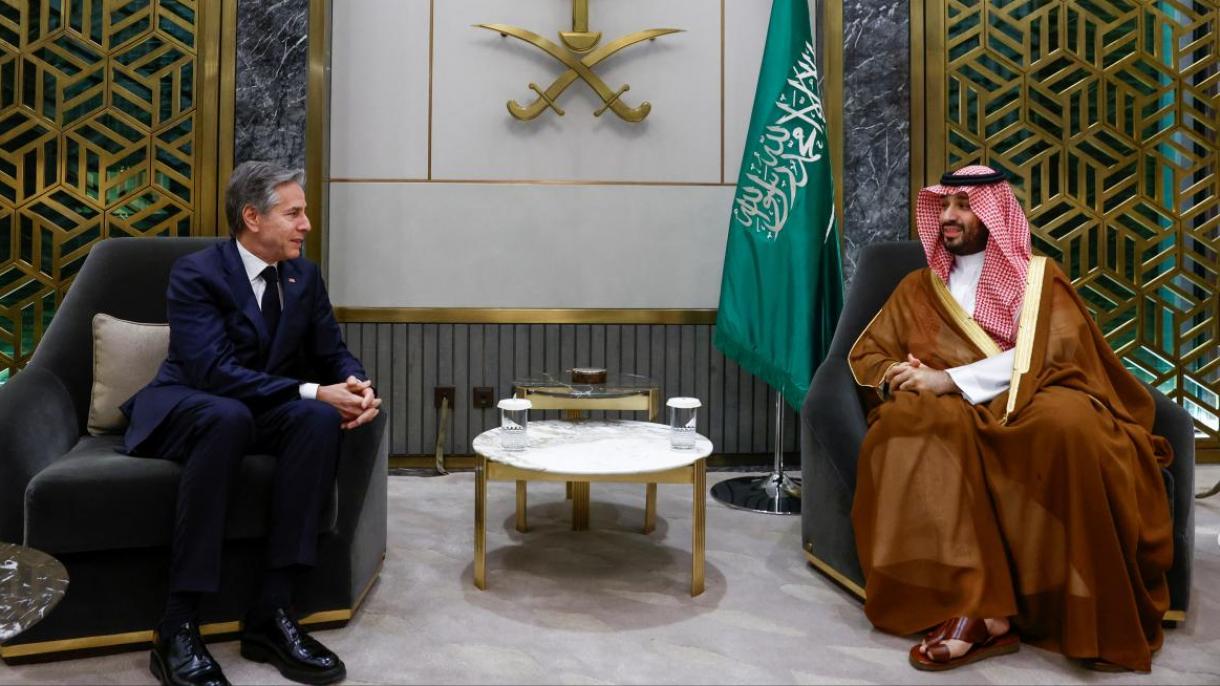 Antony Blinken reuniu com Mohammed bin Salman na Arábia Saudita