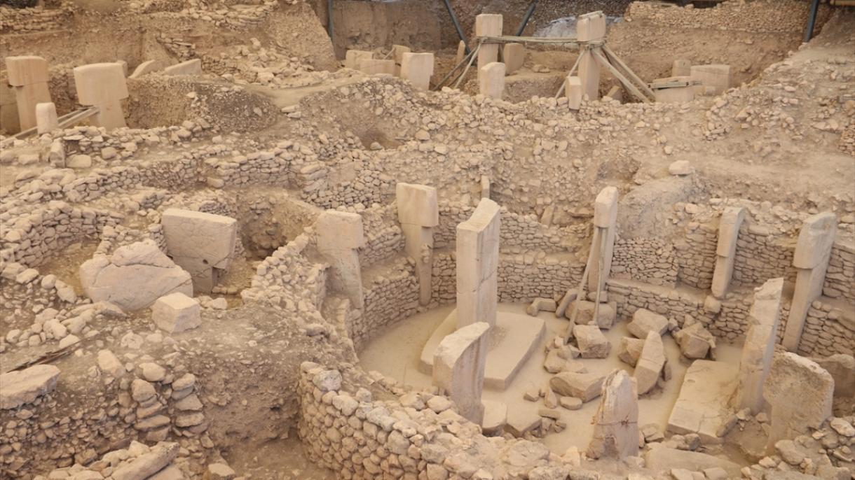 Ministro da Cultura e Turismo anuncia que 11 colinas foram descobertas em redor de Göbeklitepe