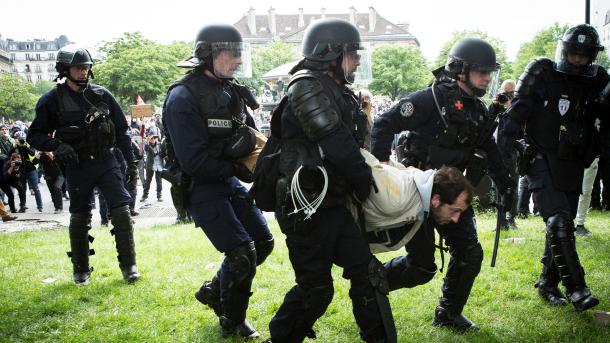 En Francia continúan las manifestaciones de protesta de la nueva resolución laboral