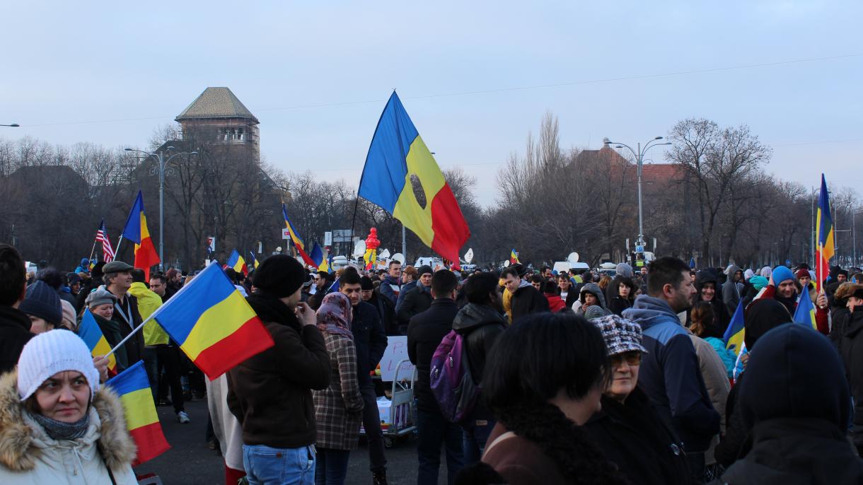 بدعنوانی قانون ہمیں قبول نہیں ،حکومت گھرجائے: رومانیہ میں عوامی مظاہرے