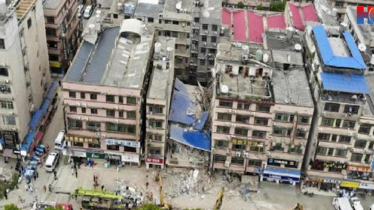 Cina: Il crollo di un edificio a Changsha, bilancio sale a 53 morti