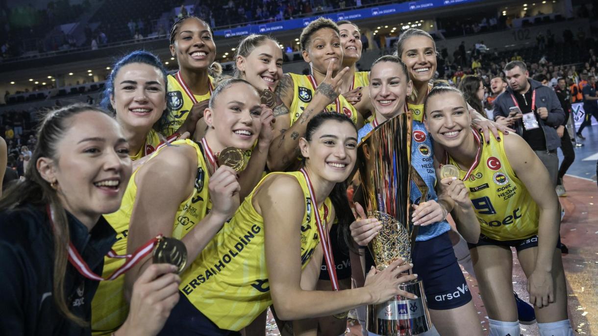 Fenerbahçe Opet 7 Ýyl Soň Çempion Boldy