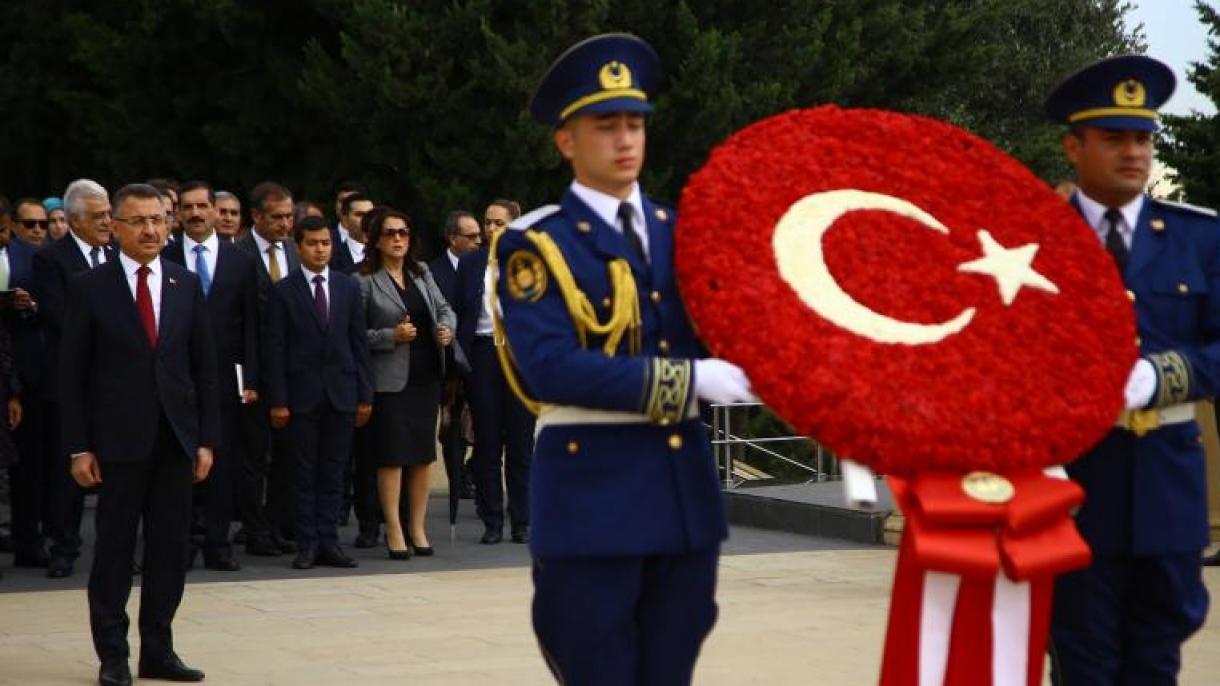 Vicepresidente turco rinde homenaje a los héroes de Azerbaiyán