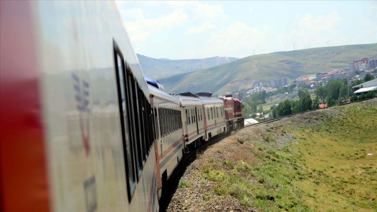قیمت قطعی تکت قطار تهران-وان در ایران اعلام شد