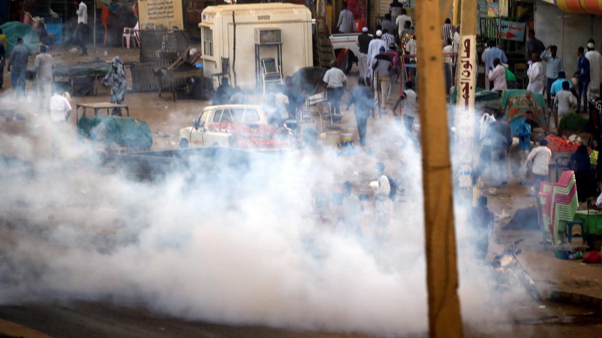 苏丹首都举行反政府示威活动 2人丧生