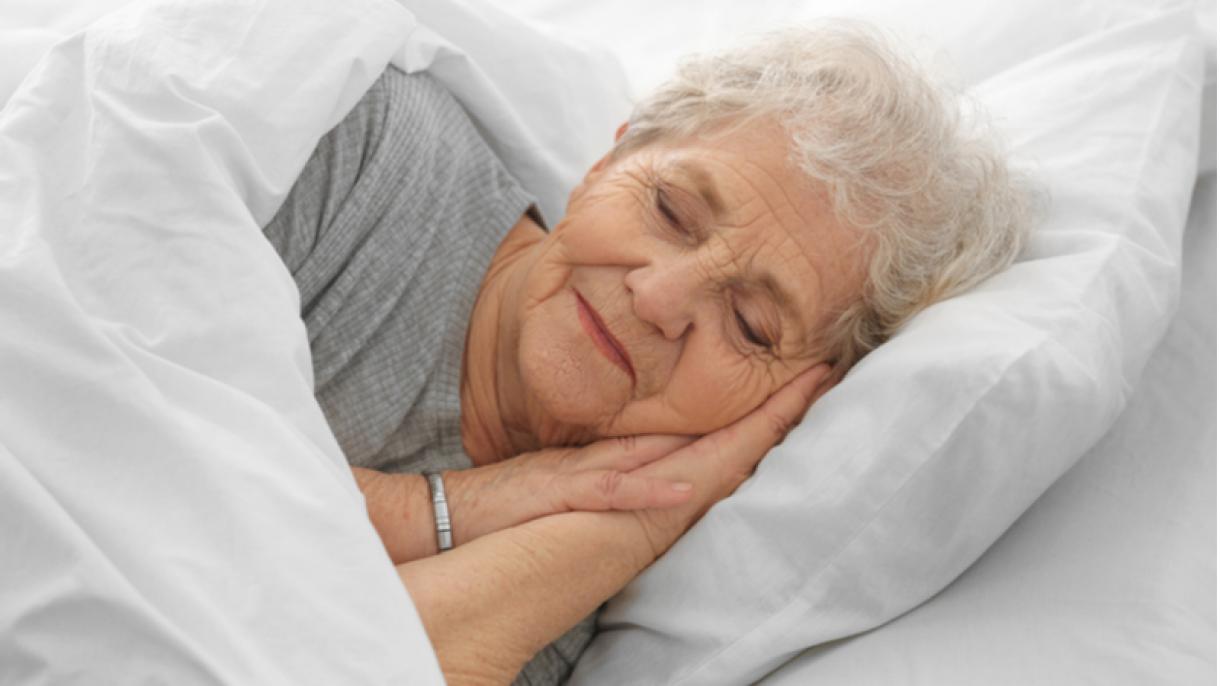 Идеалната стайна температура за добър сън при лица над 65 години е 20-25 градуса