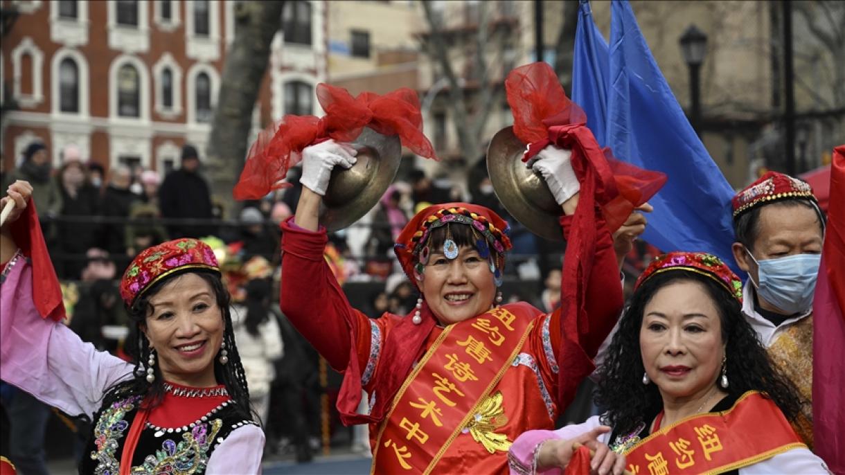 Personas de todo el mundo celebran el Año Nuevo chino