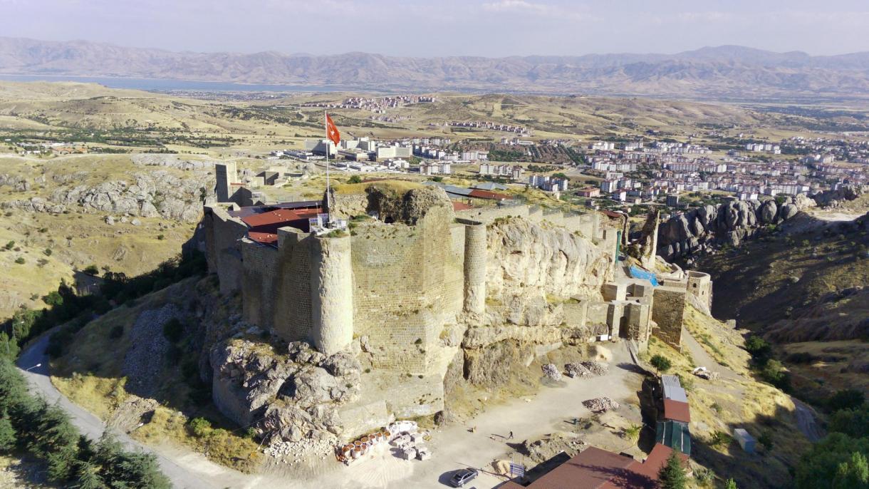 Últimas excavaciones revelan la cocina palaciega del Castillo de Harput