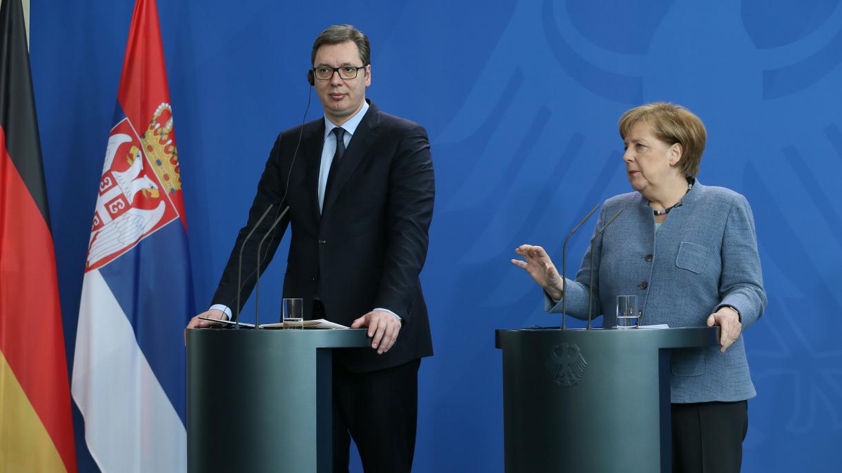 德国总理默克尔与塞尔维亚总统举行会晤