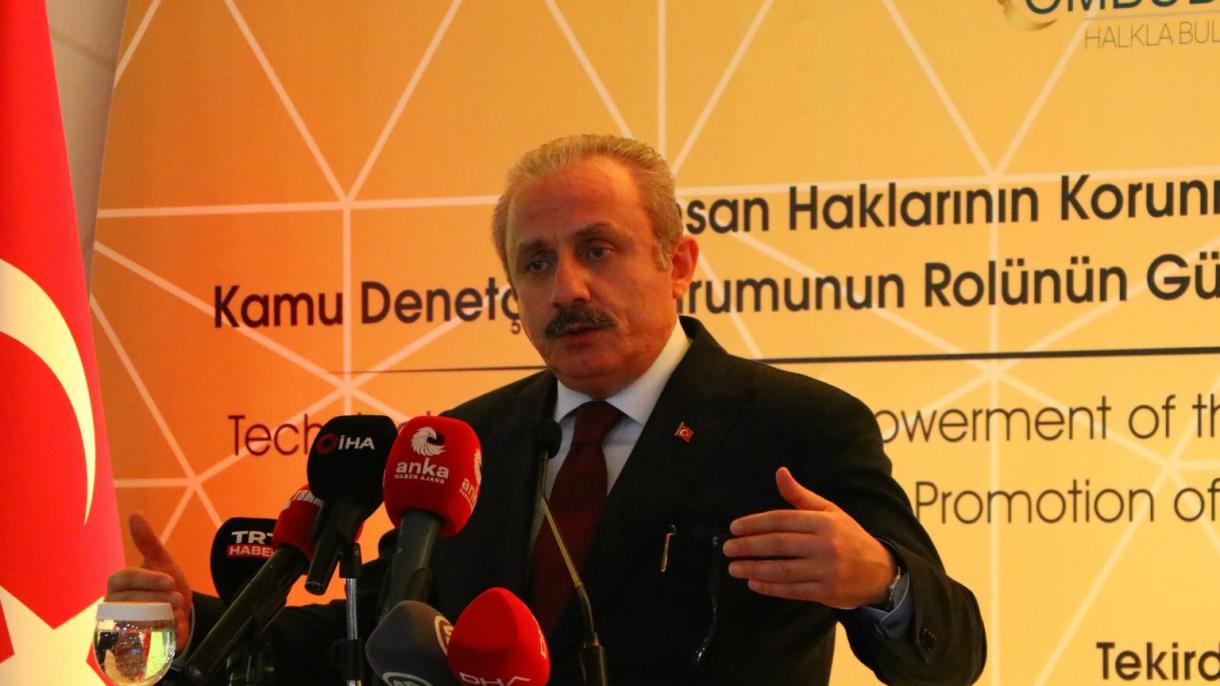 "Turquía aplicará los mandos de la Convención de Montreux"