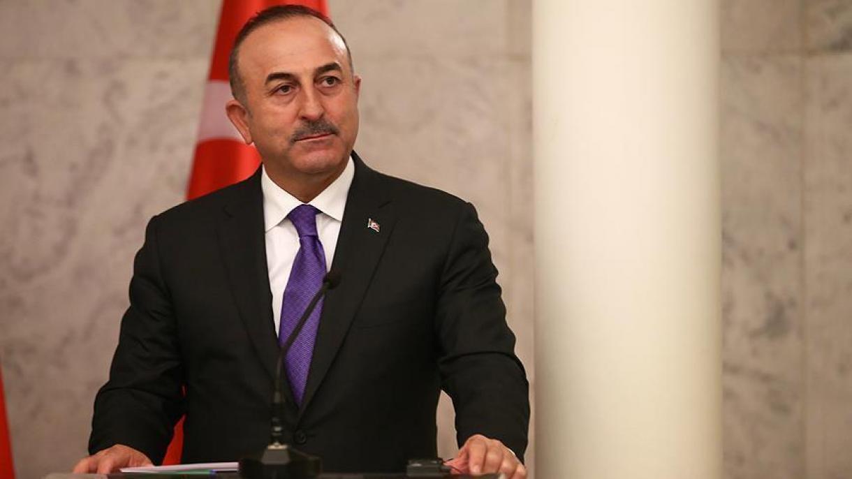 Çavuşoğlu repitió que Merkel invitó a Erdogan