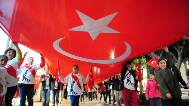 12 de marzo: Türkiye adoptó su himno nacional