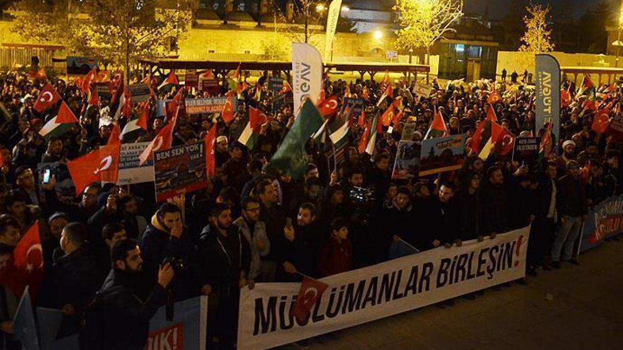 Протести в Истанбул срещу израелските репресии в Ерусалим...