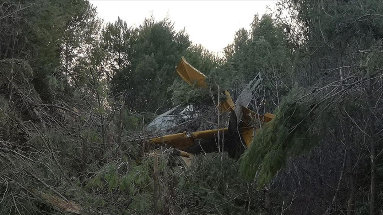 Avión de extinción de incendios se estrella en isla griega de Zakynthos