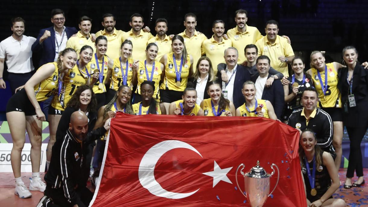 vakifbank kadin voleybol takimi1.jpg