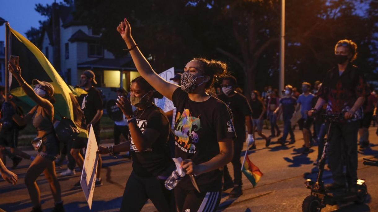 امریکہ:ریاست وسکونسن کے پر تشدد مظاہرے، قومی محافظ طلب کیے جانے کا اعلان