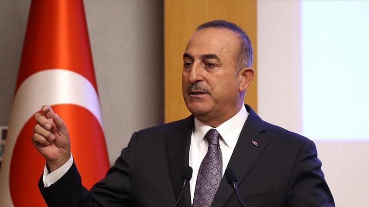 Çavuşoğlu enfatiza a determinação da Turquia de limpar terroristas do norte da Síria