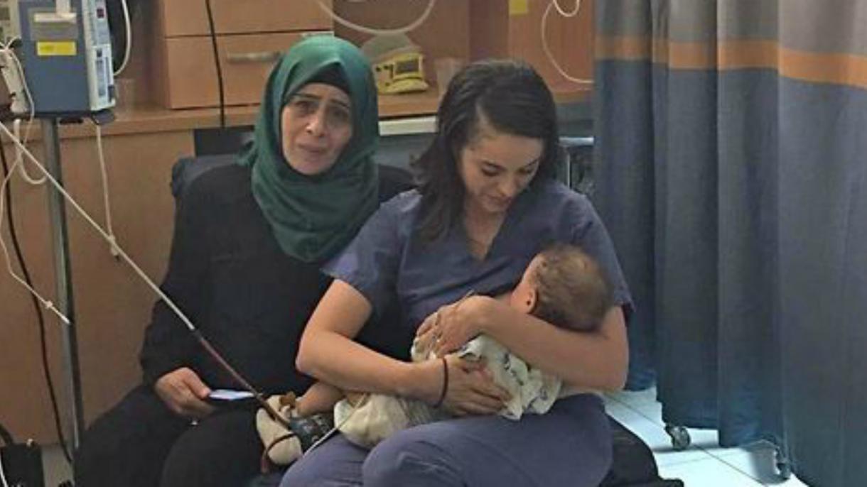 La enfermera israelí amamantó al bebé palestino