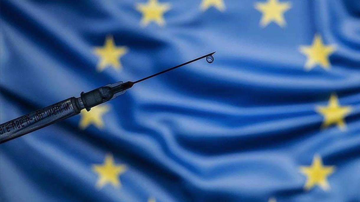 La Comisión Europea propone permitir la entrada a la UE de los viajeros vacunados