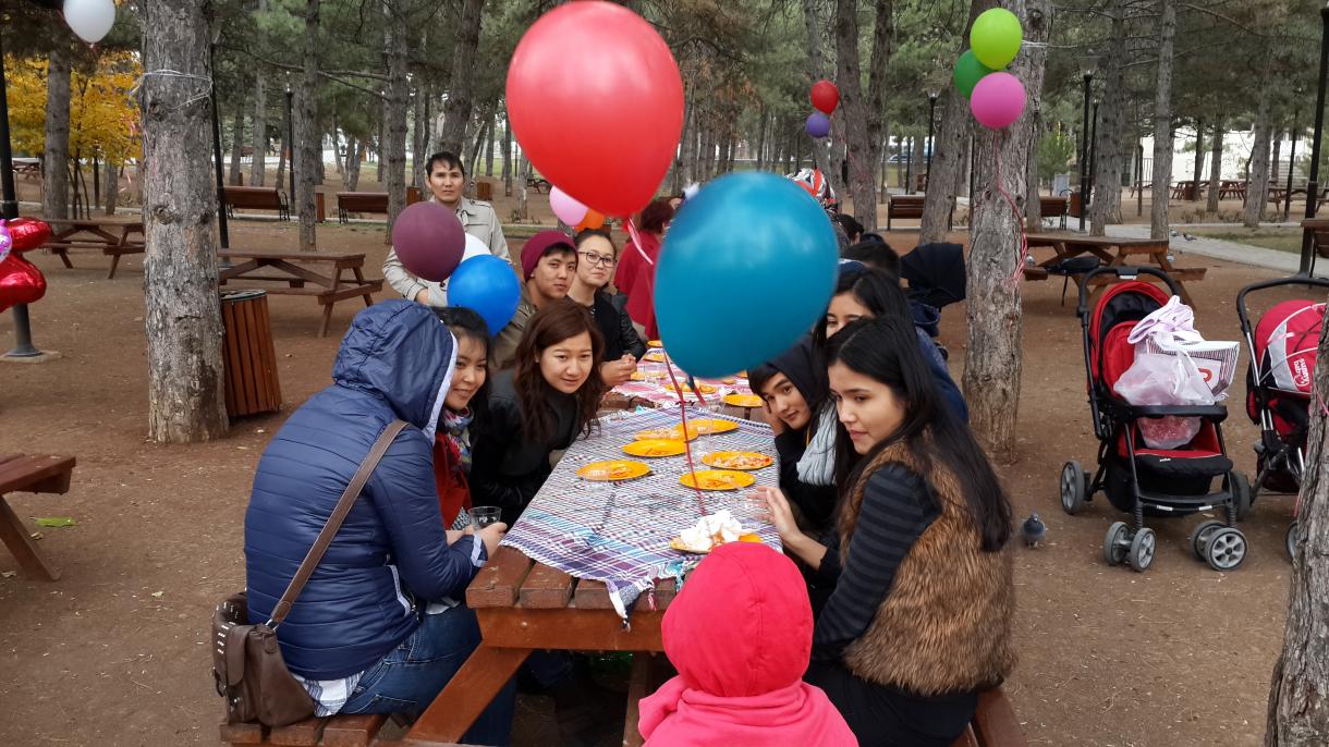 Анкарадагы кыргыздар тушоо той үчүн чогулду (видео)