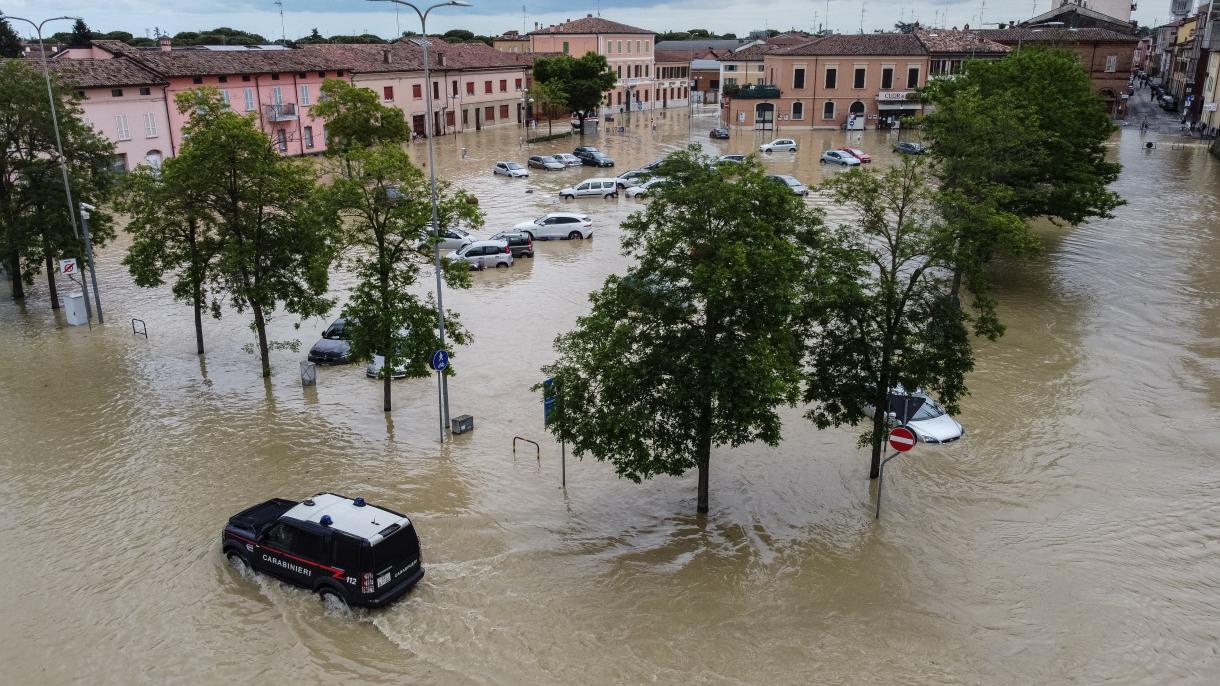 Inundações em Itália causam 9 mortos