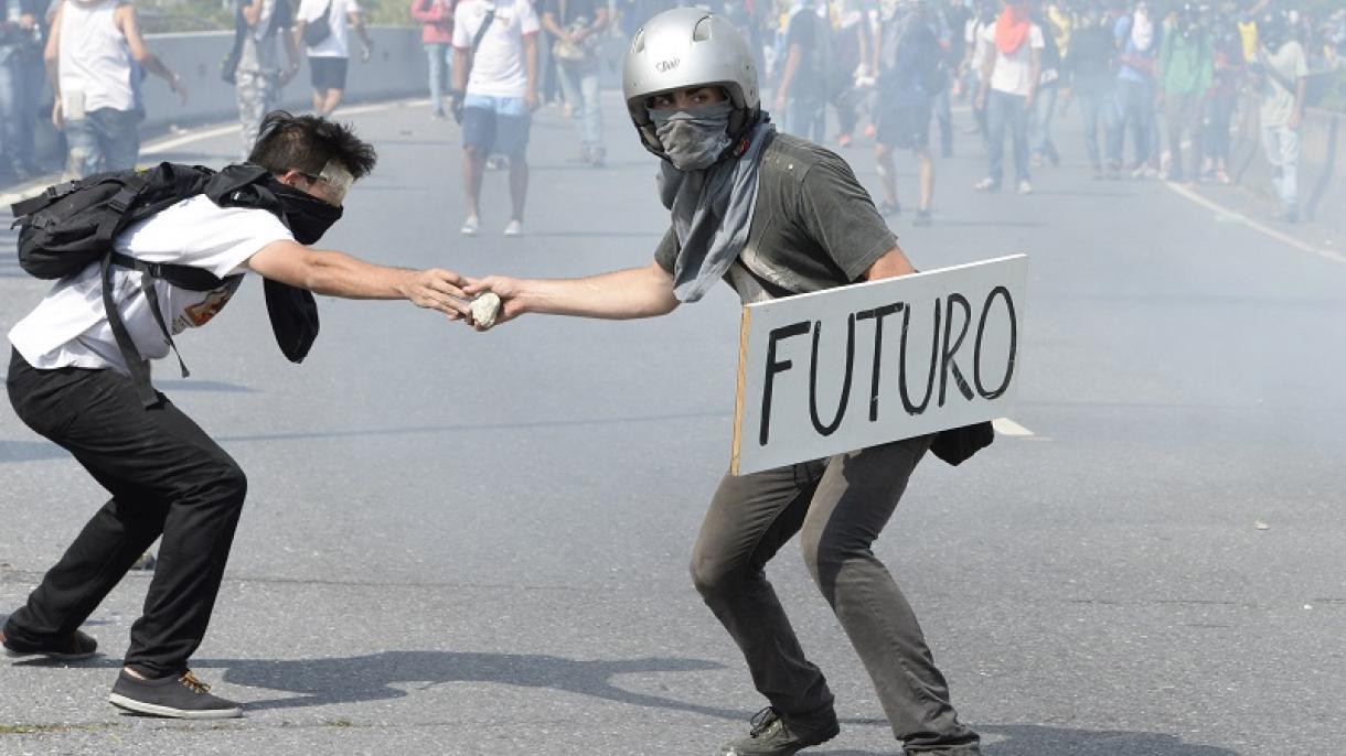 Violencia cobra otra muerte en Venezuela tras 40 días de protestas