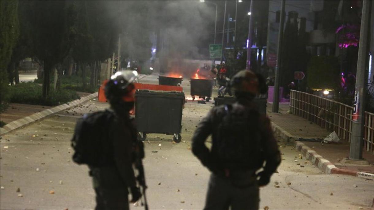 Izraeli katonák könnygázbombát lőttek a Palesztin Vörös Félhold egyik városi központjára