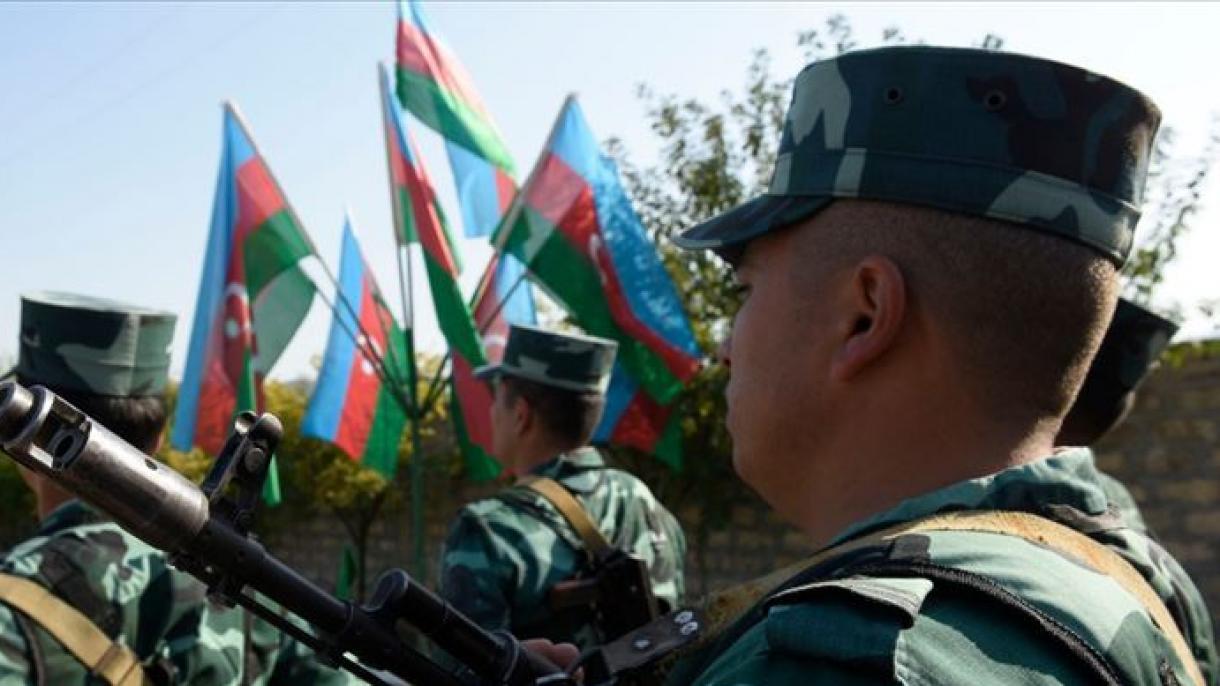 آذری فوج 27  سالہ آرمینی قبضے کے بعد اعدام شہر میں داخل ہو گئی