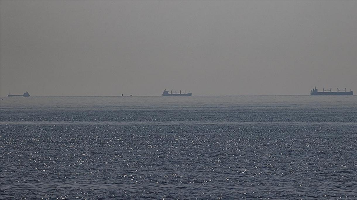 خروج 6 کشتی دیگر حامل حبوبات وغله جات  از بنادر اوکراین
