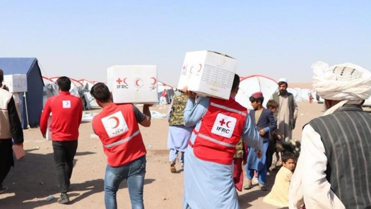 کمک‌های سازمان هلال احمر ترکیه به زلزله‌زدگان افغانستان