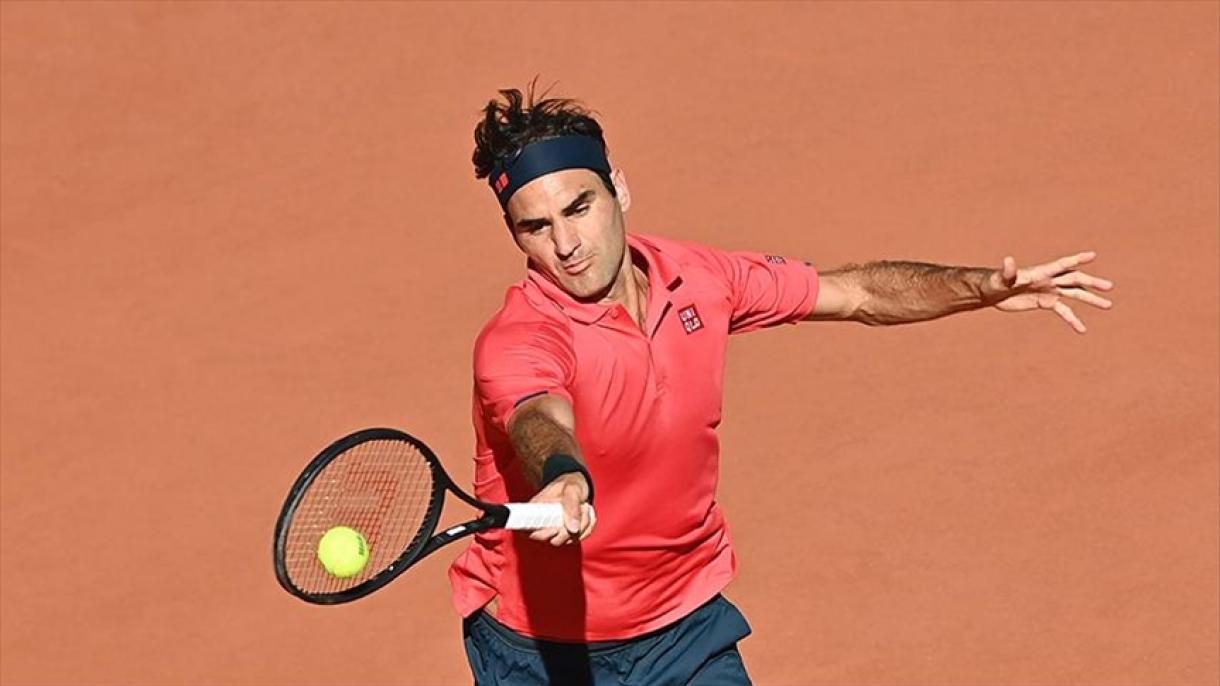 Roger Federer regresó con un triunfo en Roland Garros