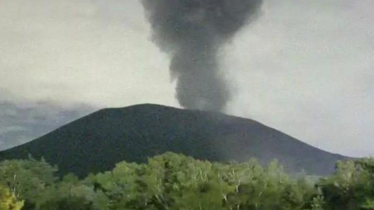 В Япония изригна вулканът Асама...