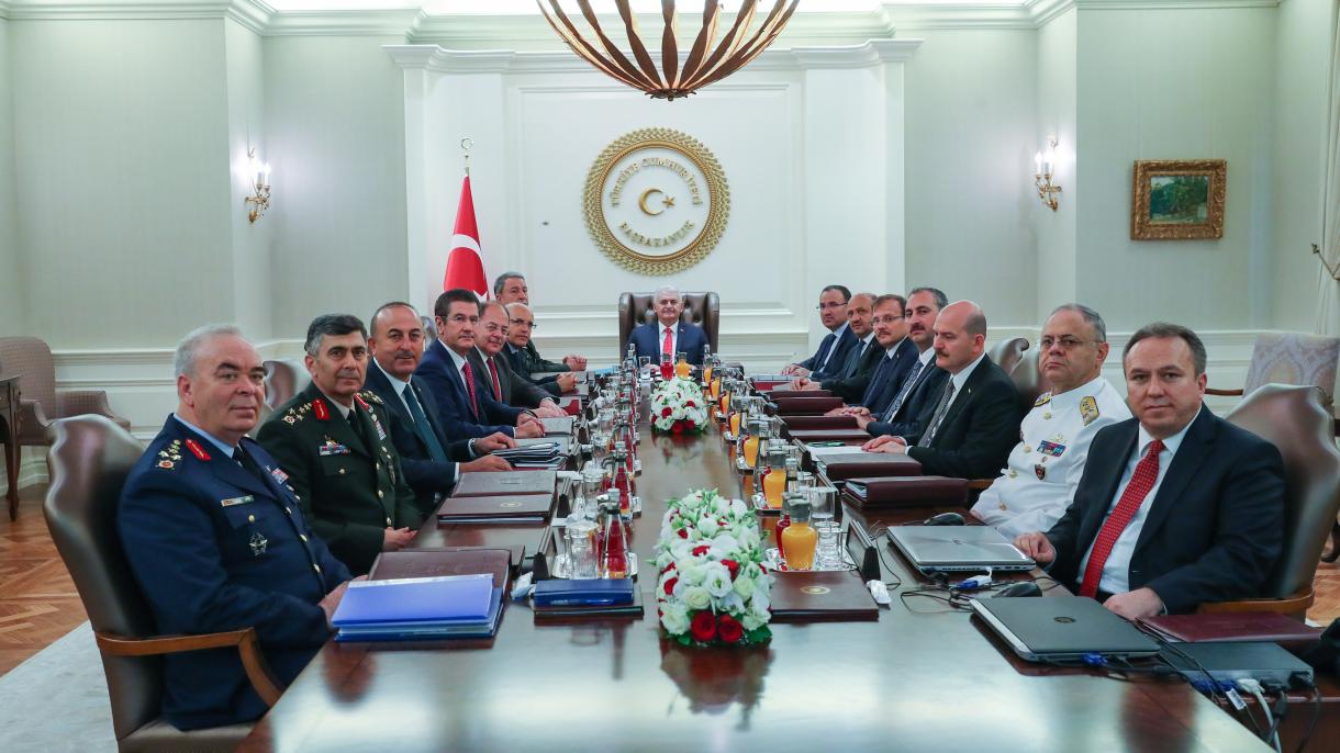 Se termina la reunión de la Junta Suprema Militar bajo la presidencia del primer ministro Yıldırım