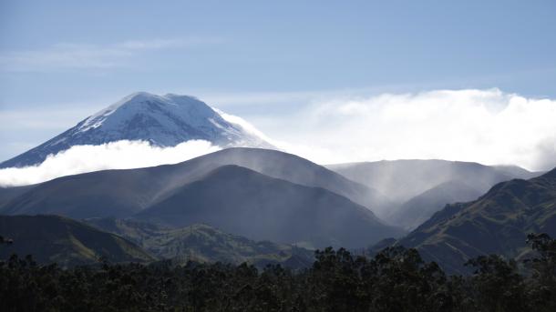 A Chimborazo csúcsa esik a legtávolabb a Föld középpontjától
