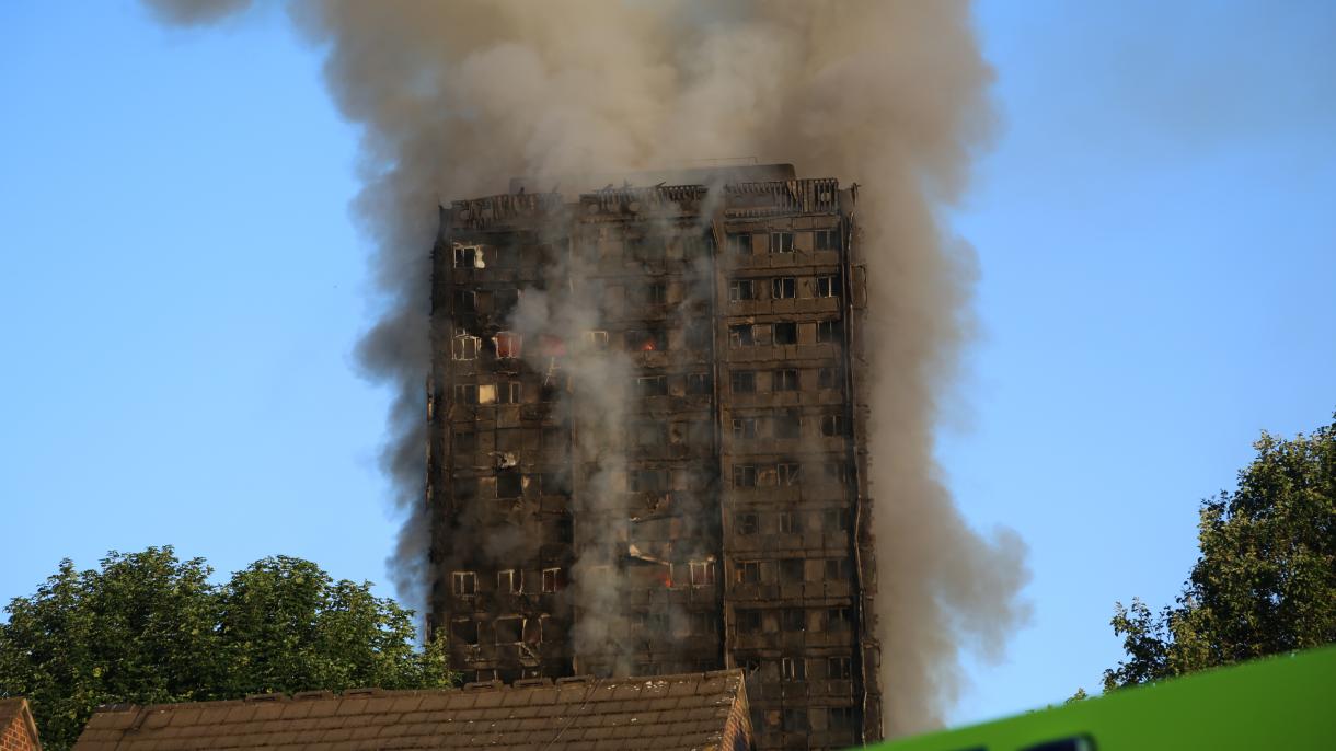 وقوع آتش سوزی مهیب دریک ساختمان ۲۷ طبقه یی در لندن
