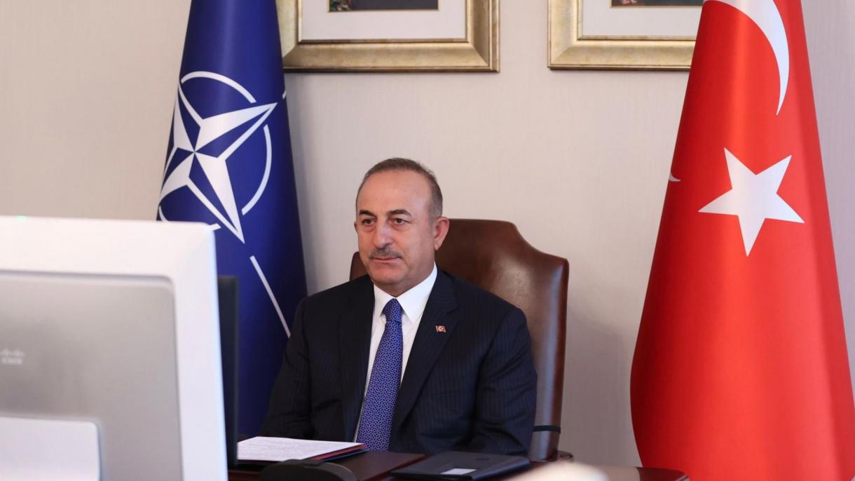 Il ministro Cavusoglu parteciperà alla riunione dei ministri degli esteri della NATO