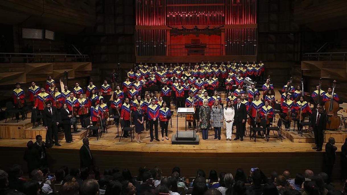 صدر ایردوان کی اہلیہ امینے ایردوان کے لیے وینزویلا کے بچوں کا خصوصی  کنسرٹ