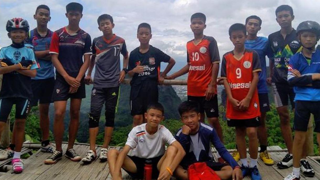 Los niños tailandeses rescatados de la cueva viajarán a Argentina en octubre