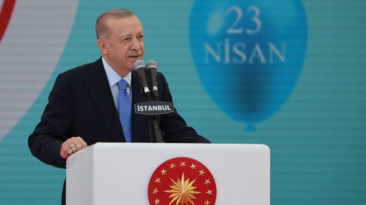 Erdogan: "Las orejas de los niños deben sonar con las voces de sus compañeros"