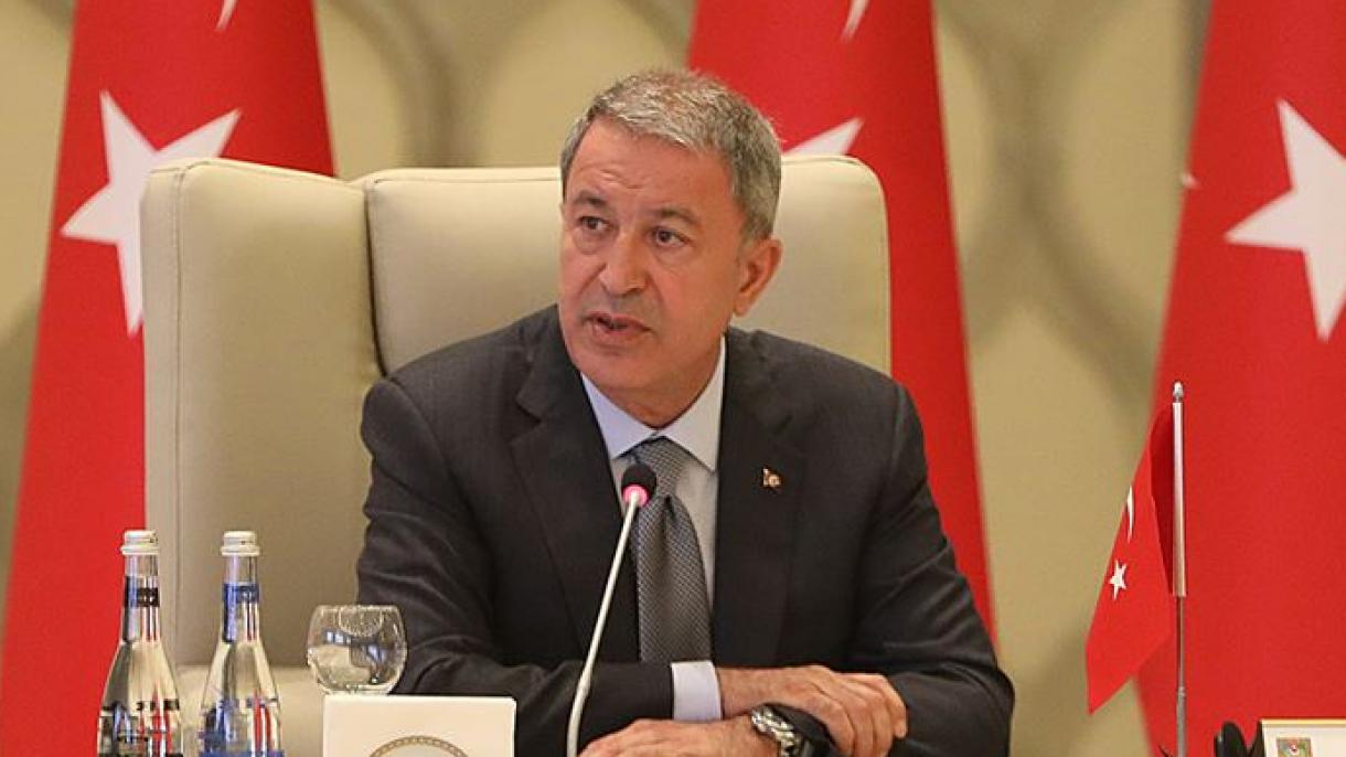 Hulusi Akar alman həmkarı ilə telefonla danışıb