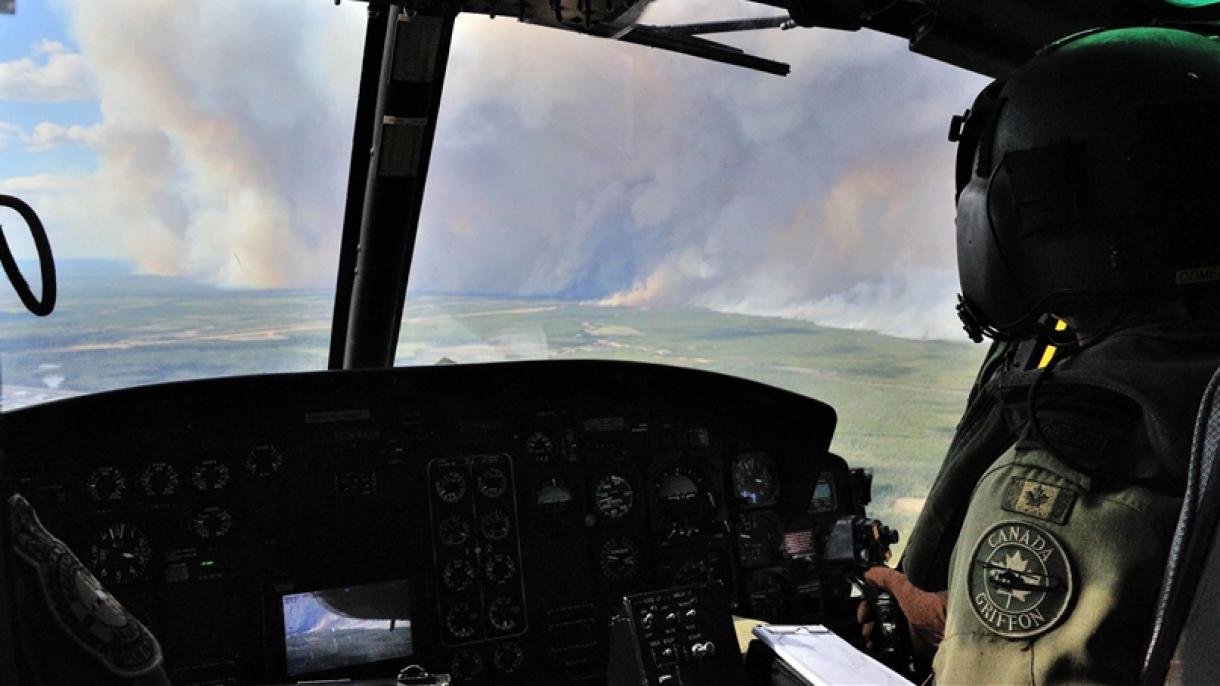 مرگ یک خلبان در آتش سوزی جنگلی کانادا