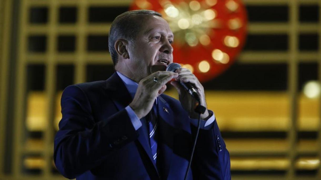 Preşedintele Recep Tayyip Erdoğan s-a adresat cetăţenilor de la miting