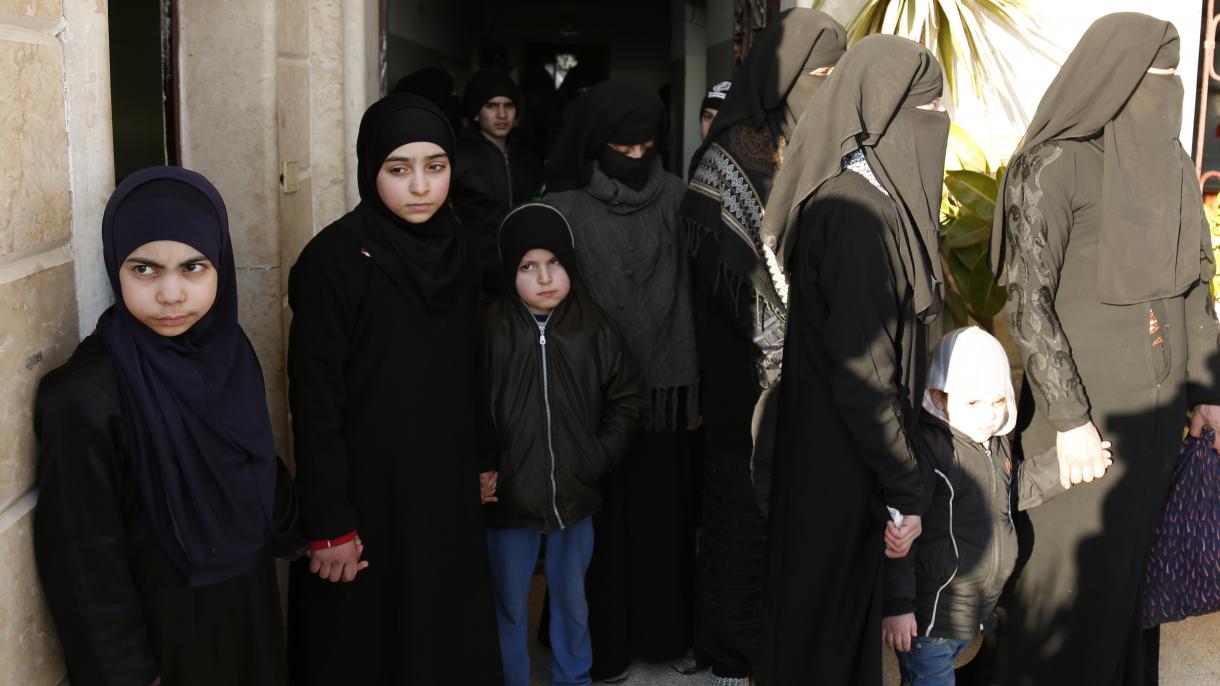 叙利亚政权部队与反对派交换妇女和儿童战俘