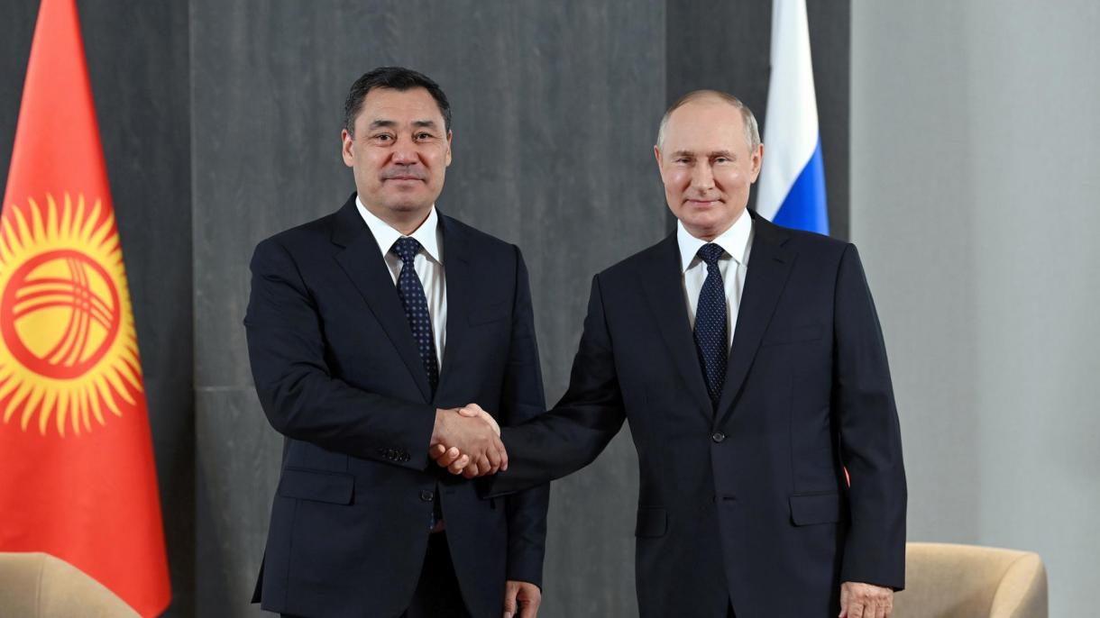 رایزنی روسای جمهور روسیه و قرقیزستان در حاشیه اجلاس شانگهای
