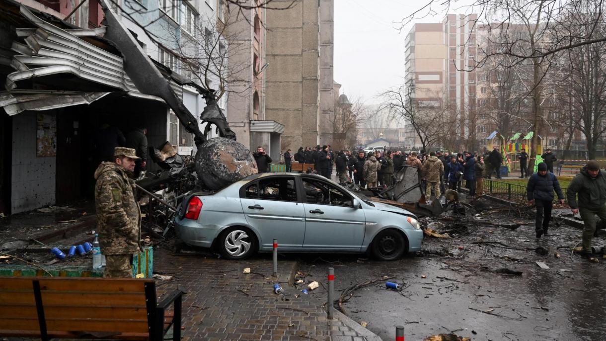 یوکیرین، وزیر داخلہ  ڈینس مونساتیرسکی دارالحکومت کیف کے قریب ہیلی کاپٹر کے حادثے میں ہلاک