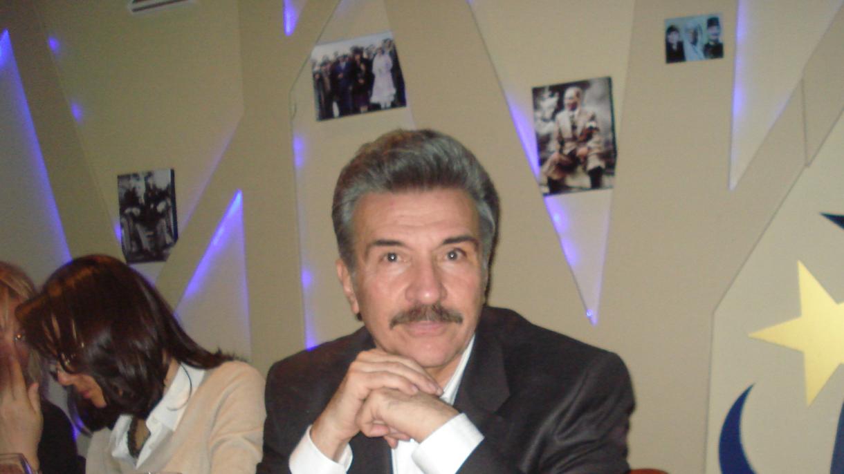 Falleció Osman Erkan, jubilado locutor de inglés en la Radio de la Voz de Turquía