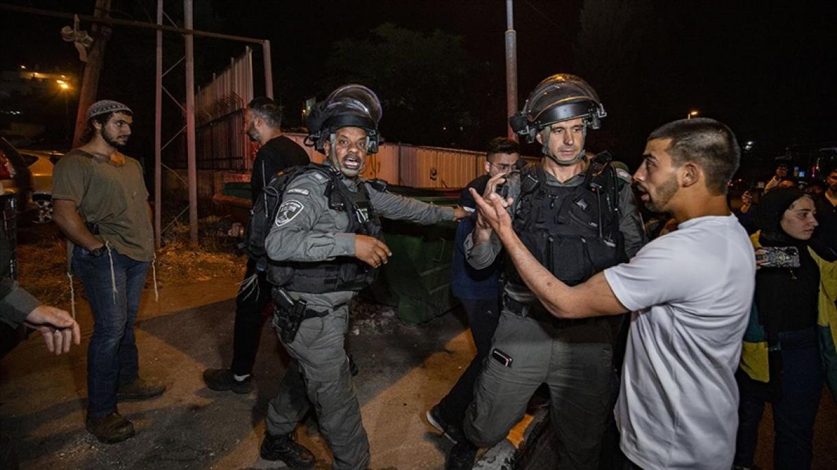 以色列警察在东耶路撒冷干预巴勒斯坦人